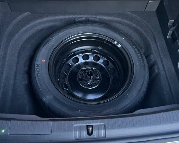 Сірий Фольксваген Гольф, об'ємом двигуна 1.6 л та пробігом 274 тис. км за 12500 $, фото 35 на Automoto.ua