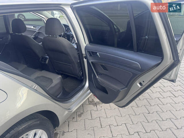 Серый Фольксваген Гольф, объемом двигателя 1.6 л и пробегом 228 тыс. км за 11500 $, фото 53 на Automoto.ua