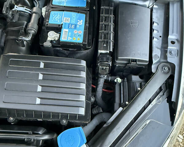 Серый Фольксваген Гольф, объемом двигателя 1.97 л и пробегом 208 тыс. км за 14999 $, фото 52 на Automoto.ua