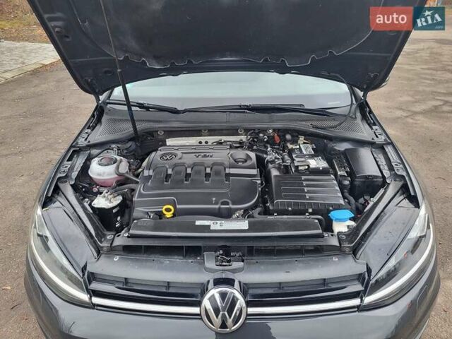Сірий Фольксваген Гольф, об'ємом двигуна 1.6 л та пробігом 291 тис. км за 10900 $, фото 10 на Automoto.ua