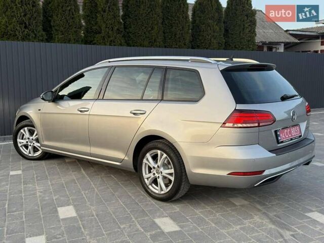 Серый Фольксваген Гольф, объемом двигателя 2 л и пробегом 228 тыс. км за 14350 $, фото 18 на Automoto.ua