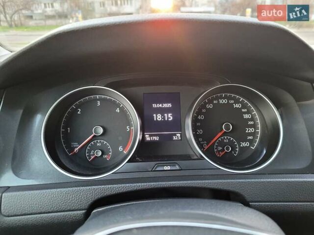 Серый Фольксваген Гольф, объемом двигателя 1.6 л и пробегом 161 тыс. км за 13900 $, фото 11 на Automoto.ua