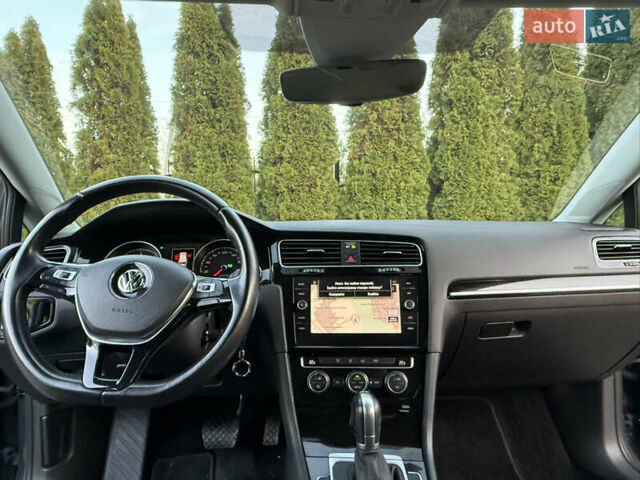 Серый Фольксваген Гольф, объемом двигателя 1.97 л и пробегом 208 тыс. км за 14999 $, фото 28 на Automoto.ua