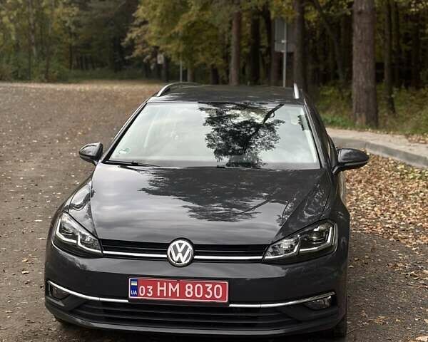 Серый Фольксваген Гольф, объемом двигателя 1.97 л и пробегом 208 тыс. км за 17899 $, фото 3 на Automoto.ua