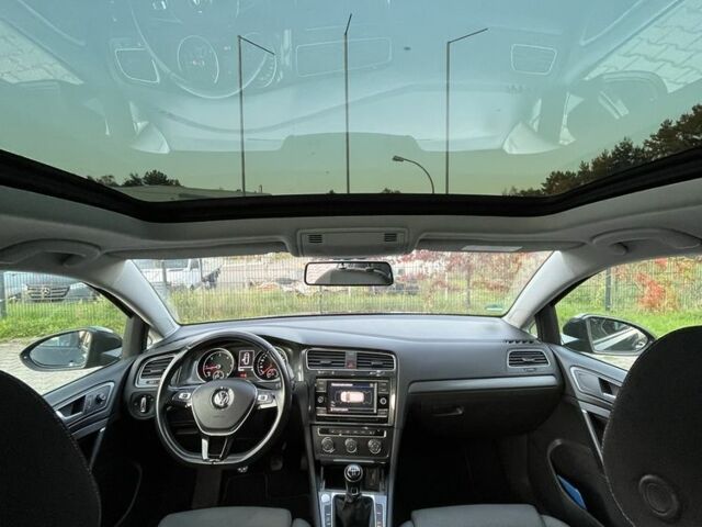 Серый Фольксваген Гольф, объемом двигателя 1.6 л и пробегом 209 тыс. км за 13700 $, фото 4 на Automoto.ua