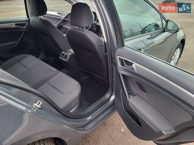Сірий Фольксваген Гольф, об'ємом двигуна 1.6 л та пробігом 291 тис. км за 10900 $, фото 15 на Automoto.ua