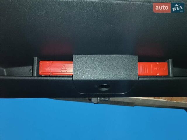 Сірий Фольксваген Гольф, об'ємом двигуна 1.6 л та пробігом 228 тис. км за 15100 $, фото 60 на Automoto.ua