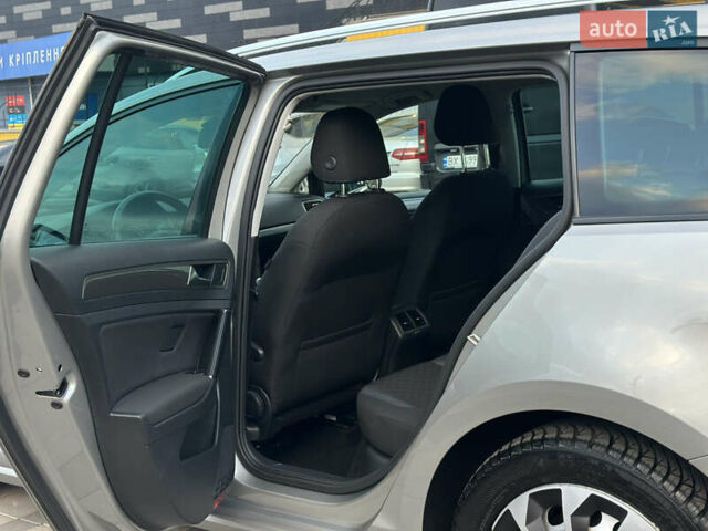 Серый Фольксваген Гольф, объемом двигателя 1.97 л и пробегом 262 тыс. км за 13799 $, фото 10 на Automoto.ua