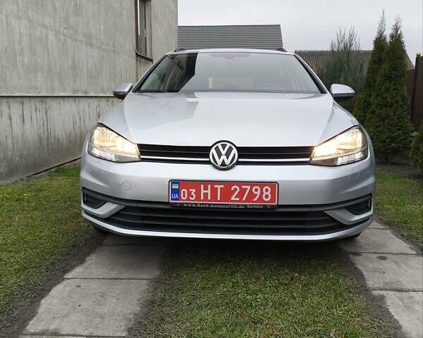 Серый Фольксваген Гольф, объемом двигателя 1.6 л и пробегом 198 тыс. км за 10800 $, фото 10 на Automoto.ua