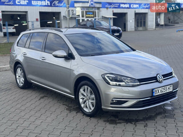 Серый Фольксваген Гольф, объемом двигателя 1.6 л и пробегом 228 тыс. км за 11500 $, фото 21 на Automoto.ua