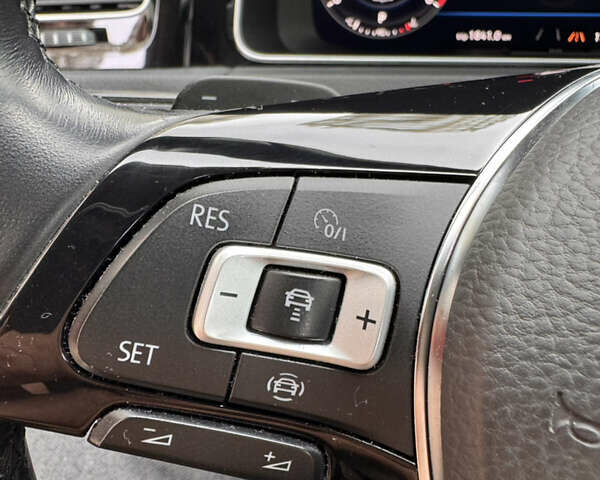 Фольксваген Гольф 2018 у Києві на Automoto.ua Сірий Фольксваген Гольф, об'ємом двигуна 1.97 л та пробігом 133 тис. км за 20200 $, фото 32 на Automoto.ua