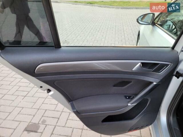 Серый Фольксваген Гольф, объемом двигателя 1.6 л и пробегом 161 тыс. км за 13900 $, фото 17 на Automoto.ua