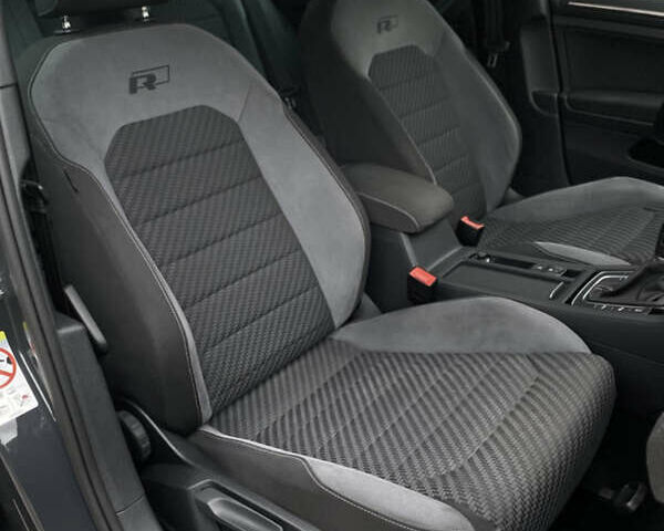 Серый Фольксваген Гольф, объемом двигателя 1.97 л и пробегом 218 тыс. км за 18200 $, фото 38 на Automoto.ua