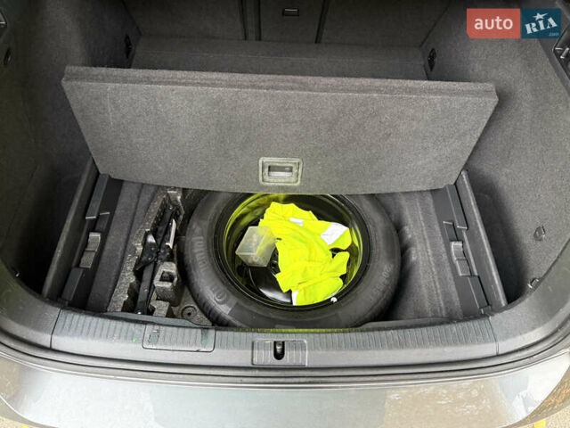 Сірий Фольксваген Гольф, об'ємом двигуна 1.6 л та пробігом 139 тис. км за 13800 $, фото 55 на Automoto.ua
