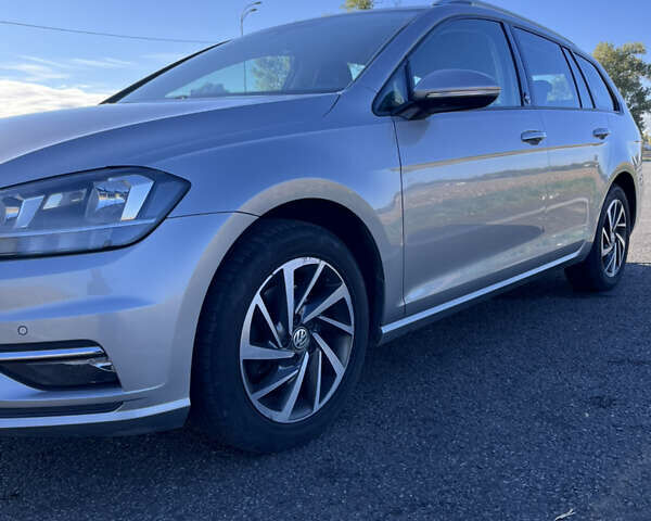 Серый Фольксваген Гольф, объемом двигателя 1.97 л и пробегом 198 тыс. км за 15900 $, фото 10 на Automoto.ua