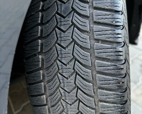 Серый Фольксваген Гольф, объемом двигателя 1.97 л и пробегом 218 тыс. км за 18200 $, фото 24 на Automoto.ua