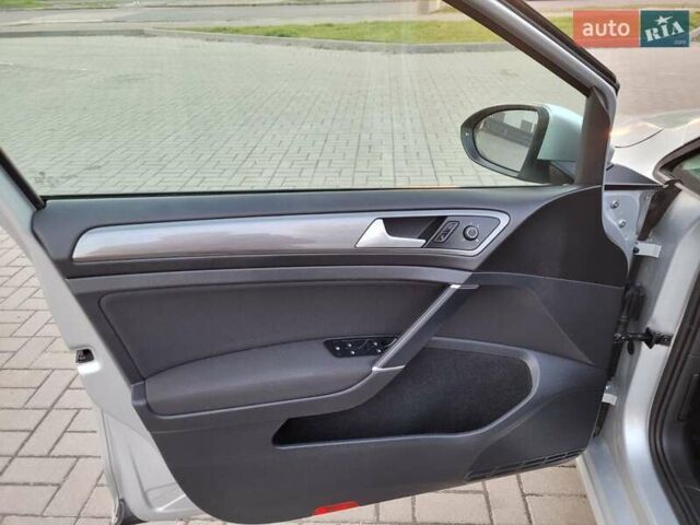 Серый Фольксваген Гольф, объемом двигателя 1.6 л и пробегом 161 тыс. км за 13900 $, фото 15 на Automoto.ua