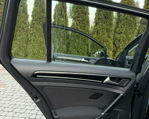 Серый Фольксваген Гольф, объемом двигателя 1.97 л и пробегом 208 тыс. км за 14999 $, фото 33 на Automoto.ua