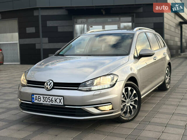 Серый Фольксваген Гольф, объемом двигателя 1.97 л и пробегом 262 тыс. км за 13799 $, фото 1 на Automoto.ua