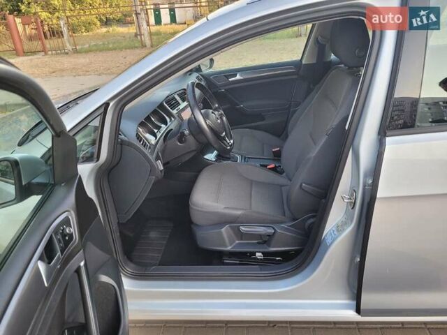 Серый Фольксваген Гольф, объемом двигателя 1.6 л и пробегом 161 тыс. км за 14500 $, фото 9 на Automoto.ua