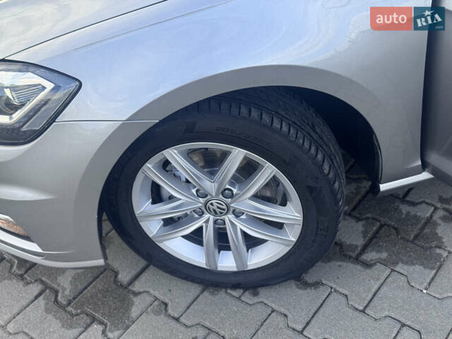 Серый Фольксваген Гольф, объемом двигателя 1.6 л и пробегом 228 тыс. км за 11500 $, фото 45 на Automoto.ua