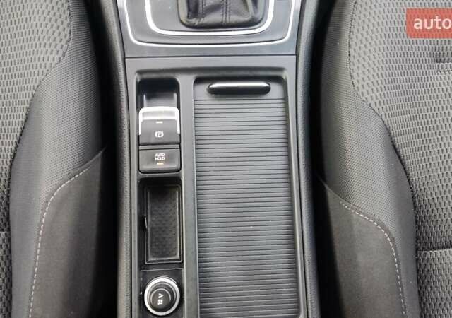 Сірий Фольксваген Гольф, об'ємом двигуна 1.6 л та пробігом 179 тис. км за 14199 $, фото 29 на Automoto.ua