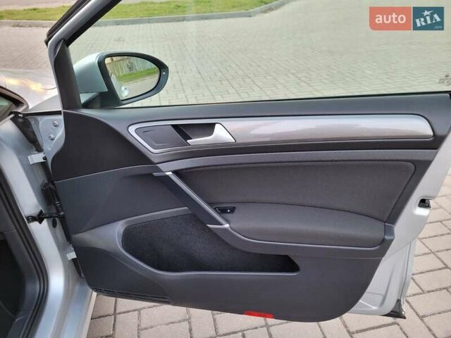 Серый Фольксваген Гольф, объемом двигателя 1.6 л и пробегом 161 тыс. км за 13900 $, фото 23 на Automoto.ua