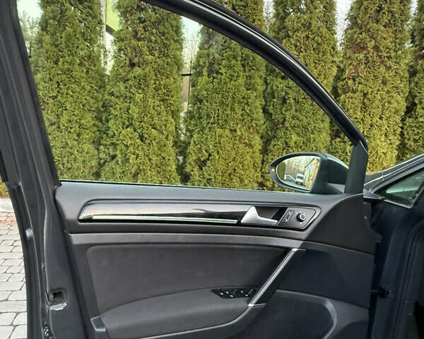 Серый Фольксваген Гольф, объемом двигателя 1.97 л и пробегом 208 тыс. км за 14999 $, фото 32 на Automoto.ua