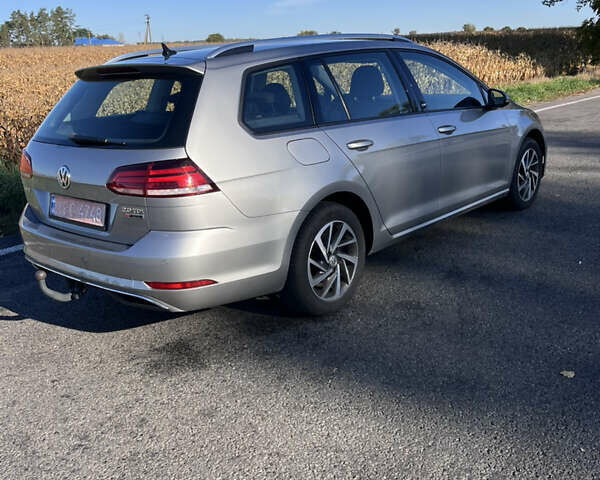 Серый Фольксваген Гольф, объемом двигателя 1.97 л и пробегом 198 тыс. км за 15900 $, фото 8 на Automoto.ua