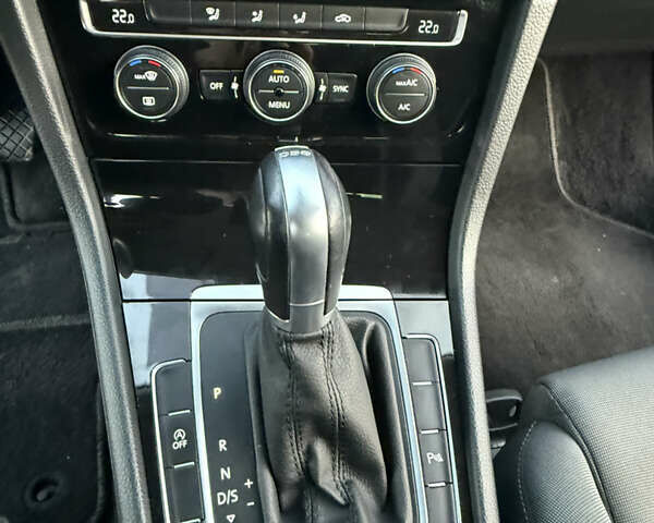 Серый Фольксваген Гольф, объемом двигателя 1.97 л и пробегом 208 тыс. км за 14999 $, фото 29 на Automoto.ua