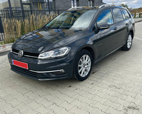 Серый Фольксваген Гольф, объемом двигателя 2 л и пробегом 260 тыс. км за 15550 $, фото 10 на Automoto.ua