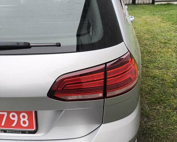 Серый Фольксваген Гольф, объемом двигателя 1.6 л и пробегом 198 тыс. км за 10800 $, фото 5 на Automoto.ua