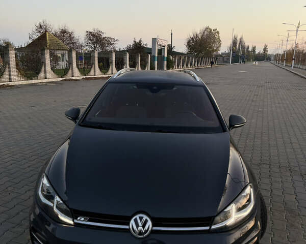 Серый Фольксваген Гольф, объемом двигателя 1.97 л и пробегом 218 тыс. км за 18200 $, фото 1 на Automoto.ua