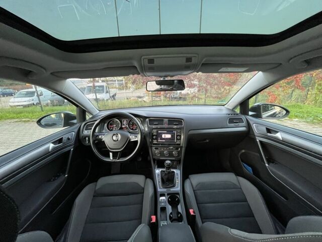 Серый Фольксваген Гольф, объемом двигателя 1.6 л и пробегом 209 тыс. км за 13700 $, фото 5 на Automoto.ua