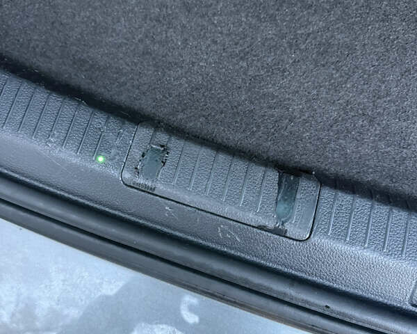 Серый Фольксваген Гольф, объемом двигателя 1.6 л и пробегом 139 тыс. км за 13900 $, фото 62 на Automoto.ua