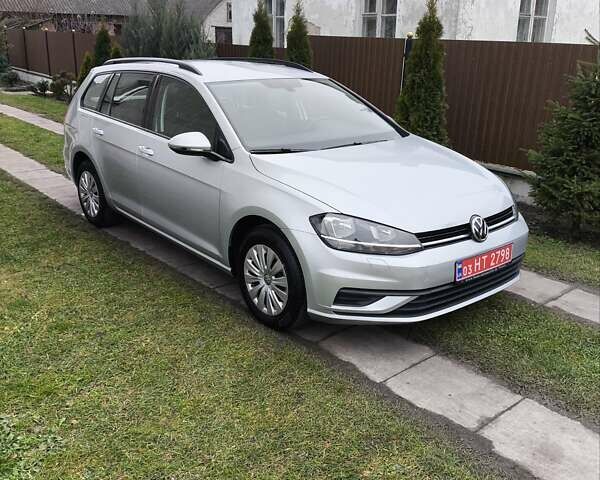 Серый Фольксваген Гольф, объемом двигателя 1.6 л и пробегом 198 тыс. км за 10800 $, фото 1 на Automoto.ua