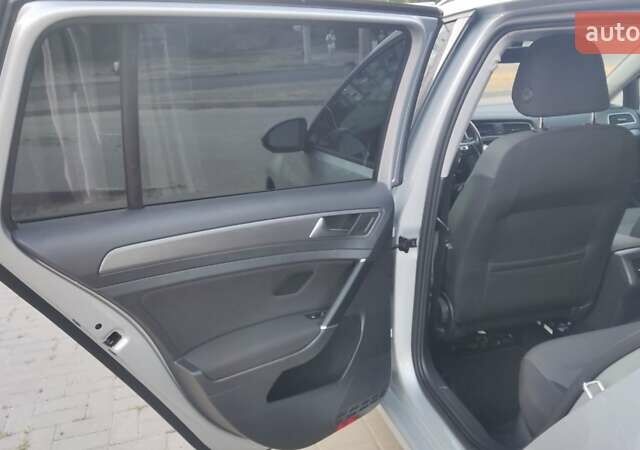 Сірий Фольксваген Гольф, об'ємом двигуна 1.6 л та пробігом 179 тис. км за 14199 $, фото 11 на Automoto.ua