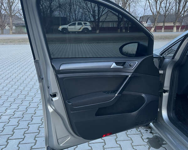 Сірий Фольксваген Гольф, об'ємом двигуна 1.6 л та пробігом 274 тис. км за 12500 $, фото 48 на Automoto.ua