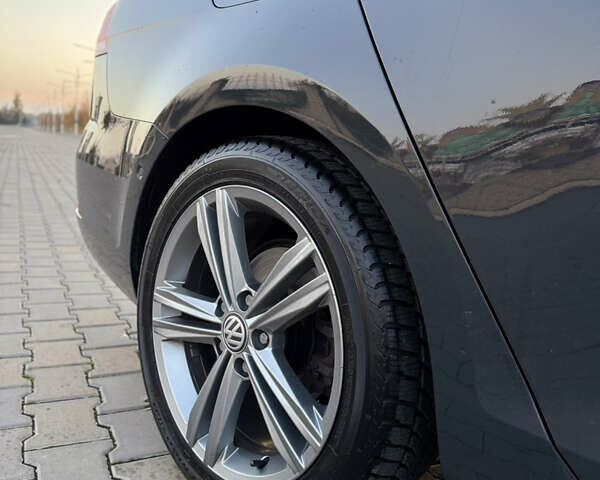 Серый Фольксваген Гольф, объемом двигателя 1.97 л и пробегом 218 тыс. км за 18200 $, фото 23 на Automoto.ua