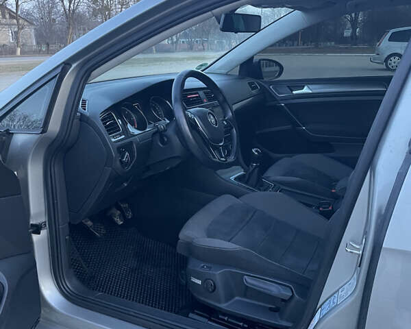 Сірий Фольксваген Гольф, об'ємом двигуна 1.6 л та пробігом 274 тис. км за 12500 $, фото 21 на Automoto.ua