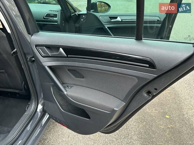 Сірий Фольксваген Гольф, об'ємом двигуна 1.97 л та пробігом 188 тис. км за 17900 $, фото 56 на Automoto.ua