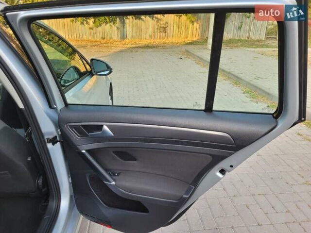 Серый Фольксваген Гольф, объемом двигателя 1.6 л и пробегом 161 тыс. км за 14500 $, фото 16 на Automoto.ua