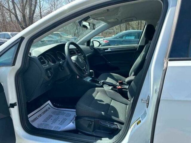 Серый Фольксваген Гольф, объемом двигателя 1.8 л и пробегом 47 тыс. км за 2800 $, фото 6 на Automoto.ua