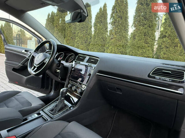 Серый Фольксваген Гольф, объемом двигателя 1.97 л и пробегом 208 тыс. км за 14999 $, фото 44 на Automoto.ua