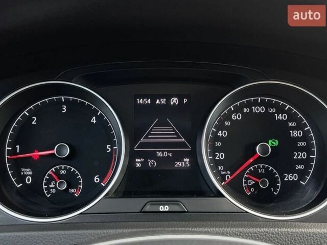 Серый Фольксваген Гольф, объемом двигателя 1.6 л и пробегом 236 тыс. км за 11900 $, фото 5 на Automoto.ua