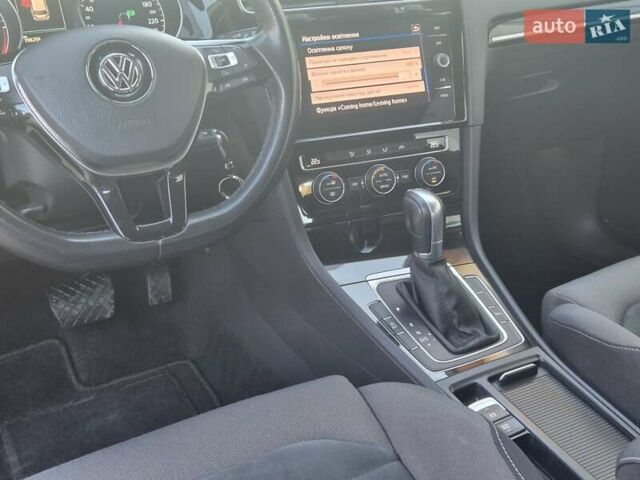Серый Фольксваген Гольф, объемом двигателя 1.97 л и пробегом 210 тыс. км за 14999 $, фото 58 на Automoto.ua