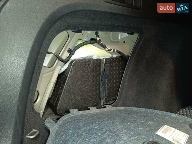 Сірий Фольксваген Гольф, об'ємом двигуна 1.6 л та пробігом 228 тис. км за 15100 $, фото 62 на Automoto.ua