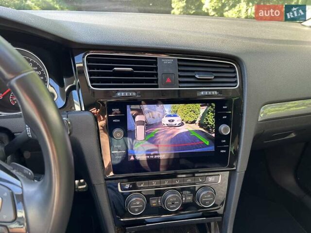 Серый Фольксваген Гольф, объемом двигателя 1.6 л и пробегом 250 тыс. км за 13990 $, фото 14 на Automoto.ua