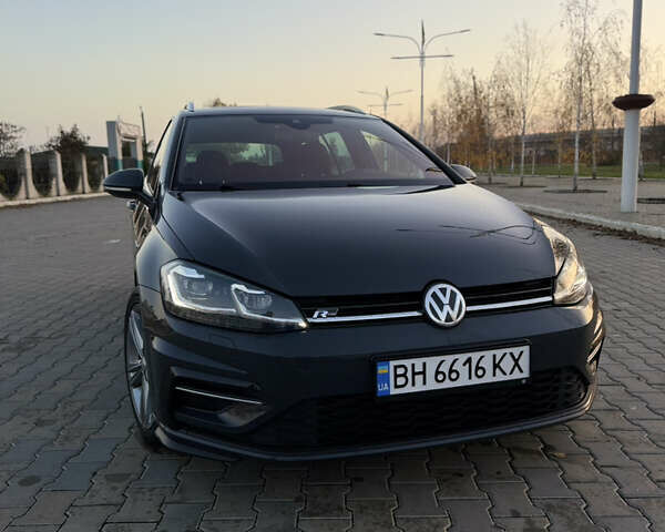 Серый Фольксваген Гольф, объемом двигателя 1.97 л и пробегом 218 тыс. км за 18200 $, фото 5 на Automoto.ua