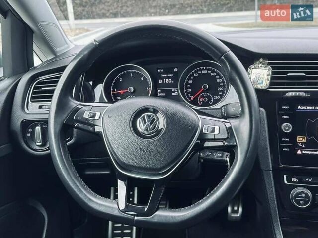 Серый Фольксваген Гольф, объемом двигателя 2 л и пробегом 228 тыс. км за 14350 $, фото 42 на Automoto.ua